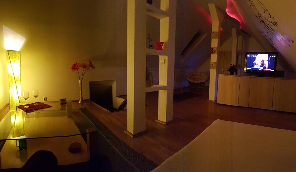 My Place - Butterflies 锡比乌 外观 照片